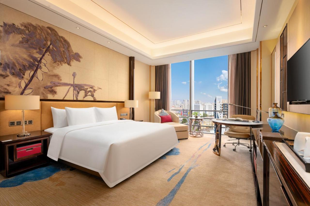 Отель Wanda Vista Dongguan Дунгуань Экстерьер фото