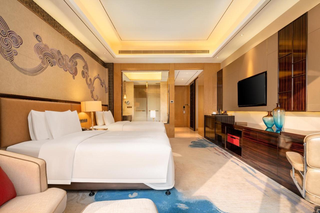 Отель Wanda Vista Dongguan Дунгуань Экстерьер фото
