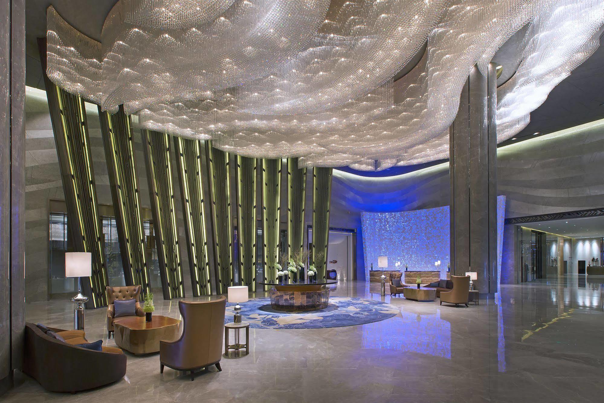 Отель Wanda Vista Dongguan Дунгуань Экстерьер фото