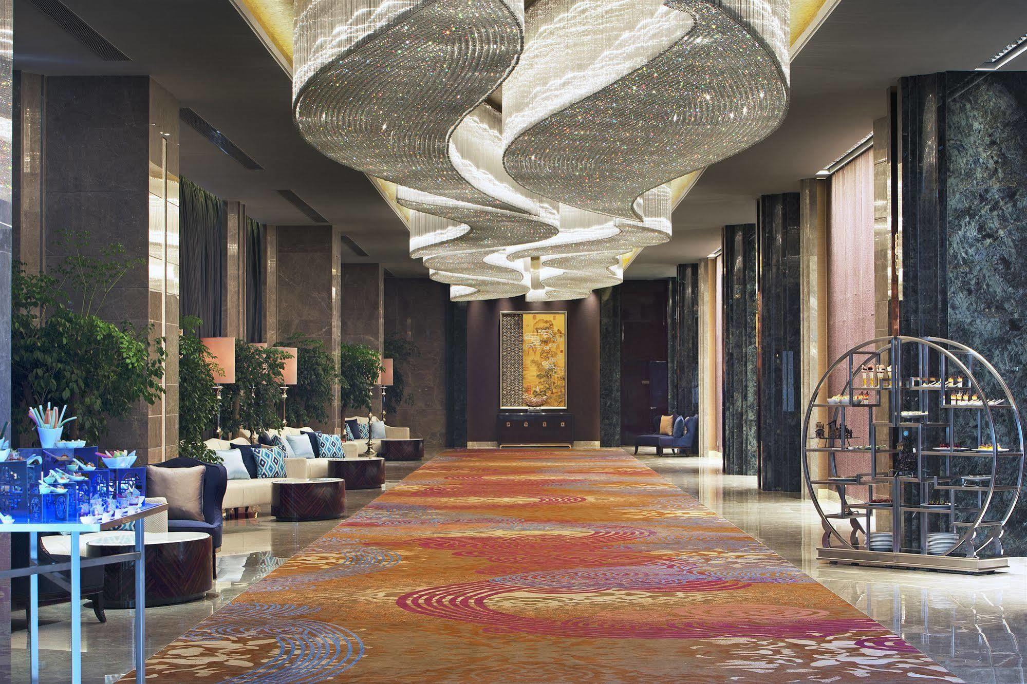 Отель Wanda Vista Dongguan Дунгуань Экстерьер фото